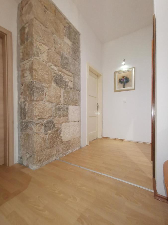 Spacious 140M2 Downtown 3 Bedroom Apartment Split Extérieur photo