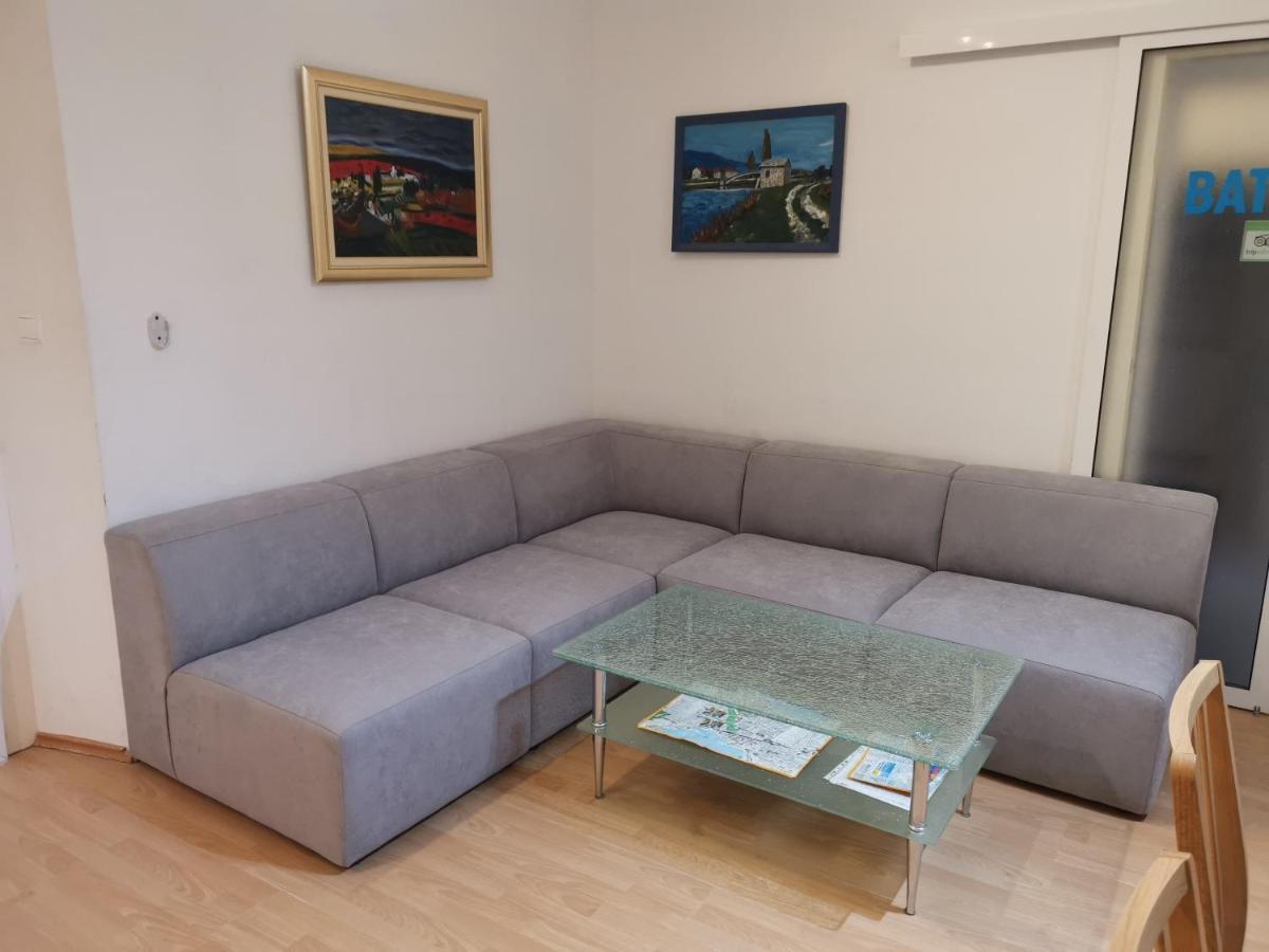 Spacious 140M2 Downtown 3 Bedroom Apartment Split Extérieur photo