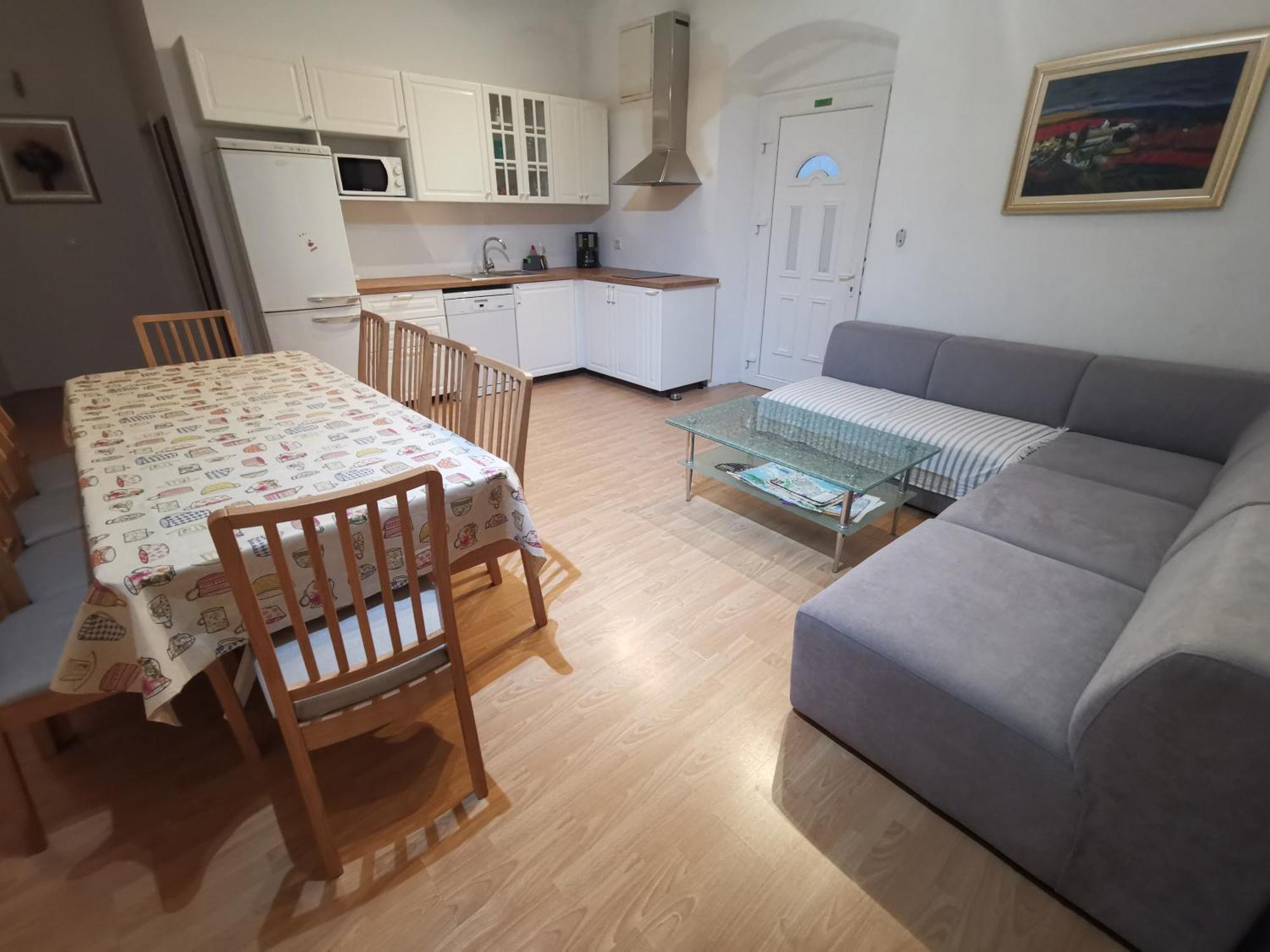 Spacious 140M2 Downtown 3 Bedroom Apartment Split Chambre photo