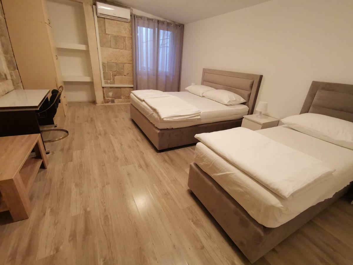 Spacious 140M2 Downtown 3 Bedroom Apartment Split Extérieur photo