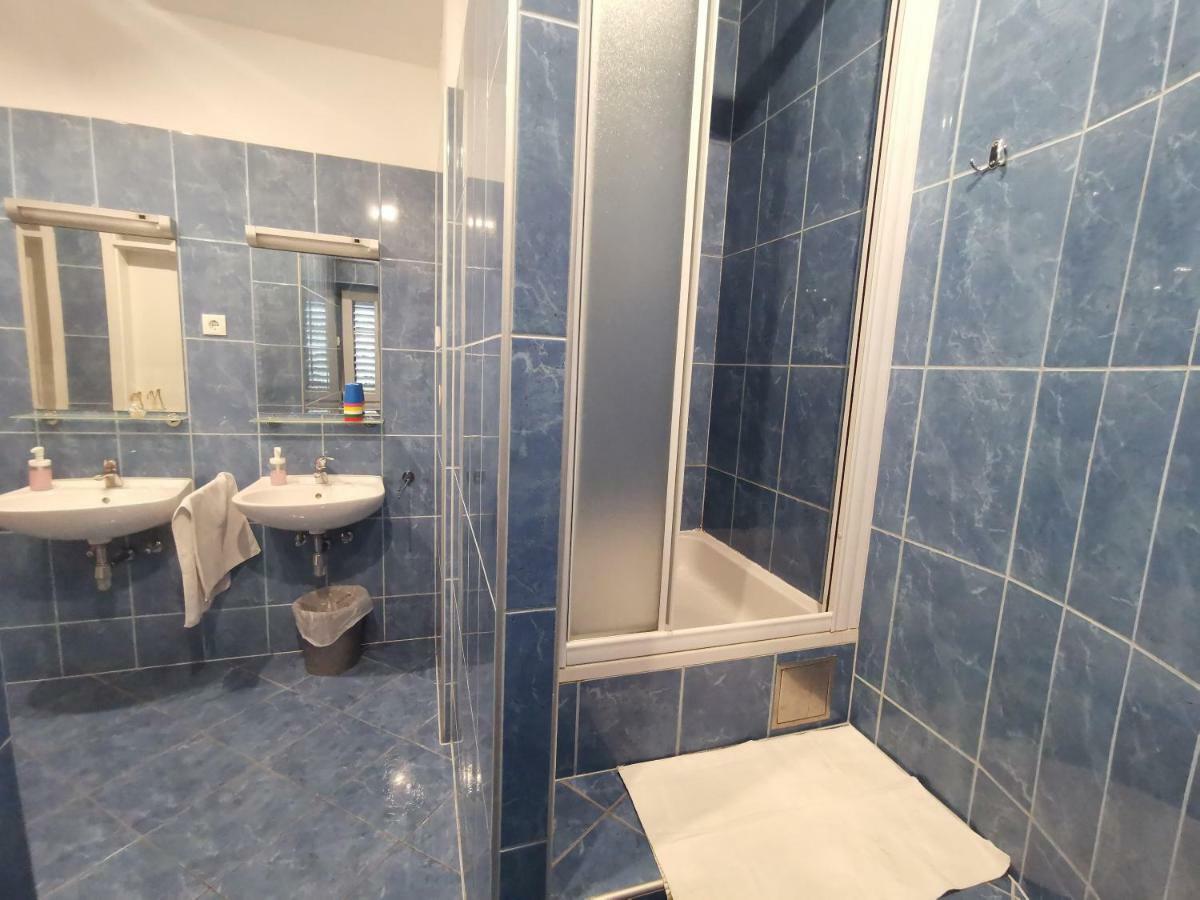 Spacious 140M2 Downtown 3 Bedroom Apartment Split Extérieur photo