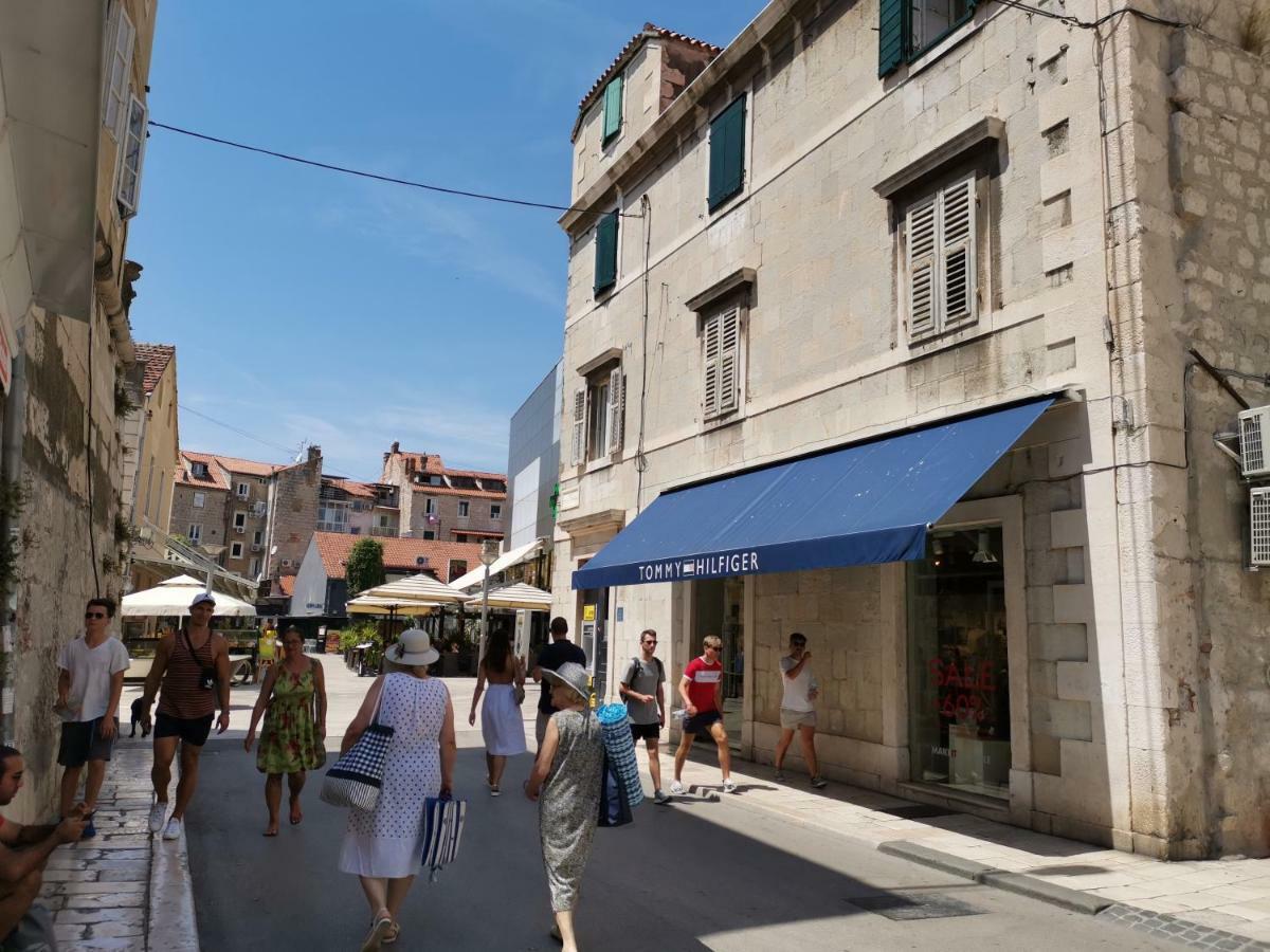 Spacious 140M2 Downtown 3 Bedroom Apartment Split Extérieur photo