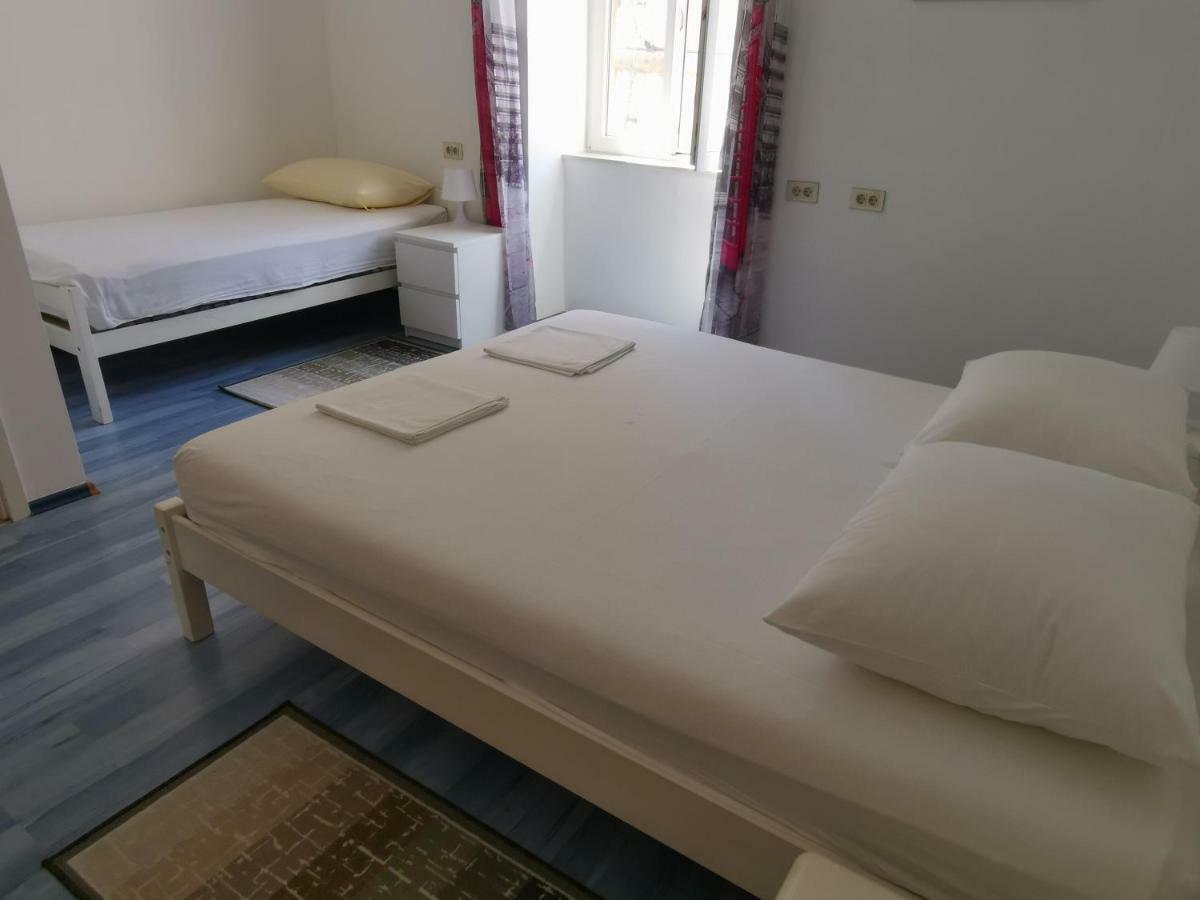 Spacious 140M2 Downtown 3 Bedroom Apartment Split Extérieur photo